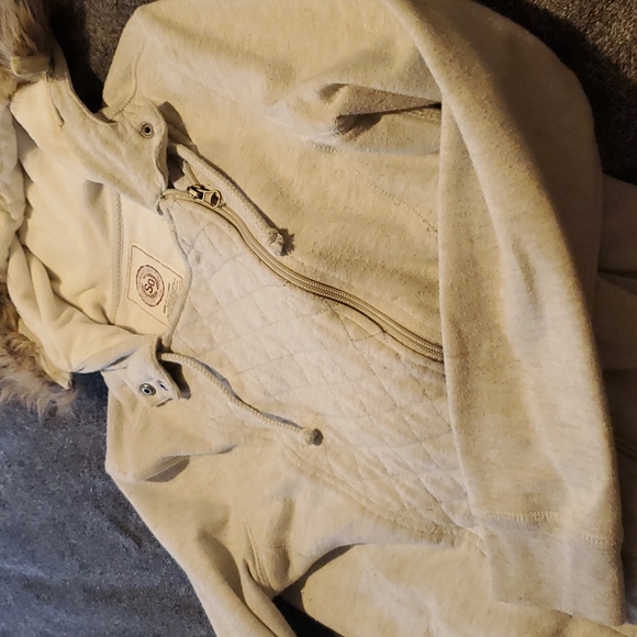 S.O. Misses Cream Hoodie. Size Medium - Picture 2 of 4